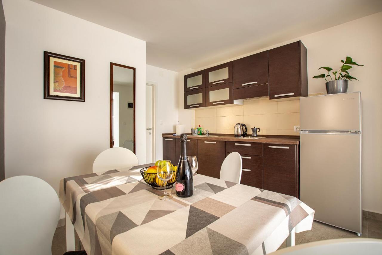 Apartaments Punta Relax ウマグ エクステリア 写真