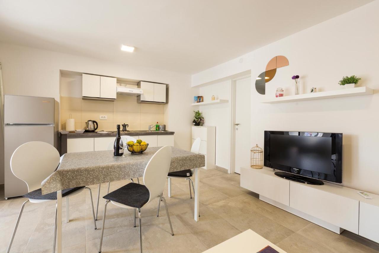 Apartaments Punta Relax ウマグ エクステリア 写真