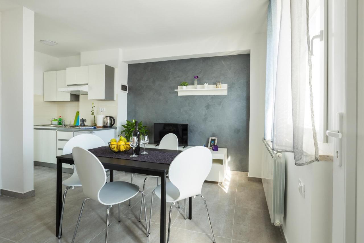 Apartaments Punta Relax ウマグ エクステリア 写真