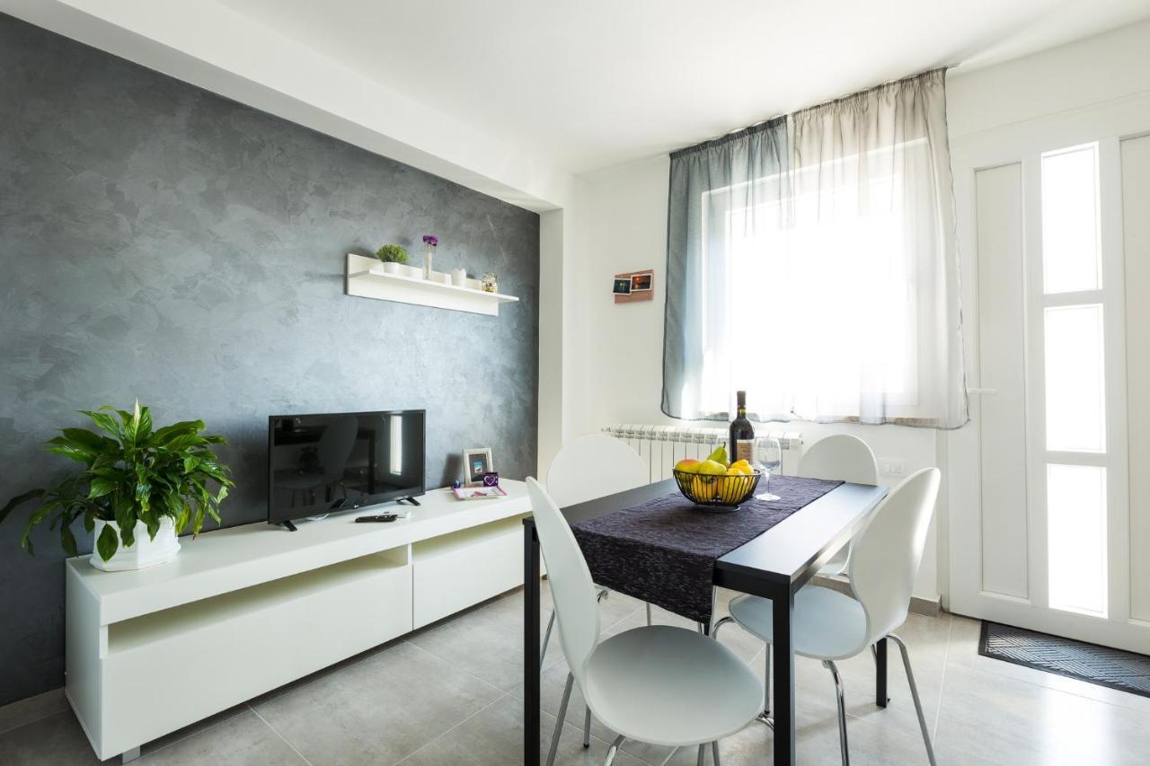 Apartaments Punta Relax ウマグ エクステリア 写真